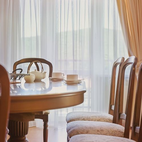 Отель "Бонжур"